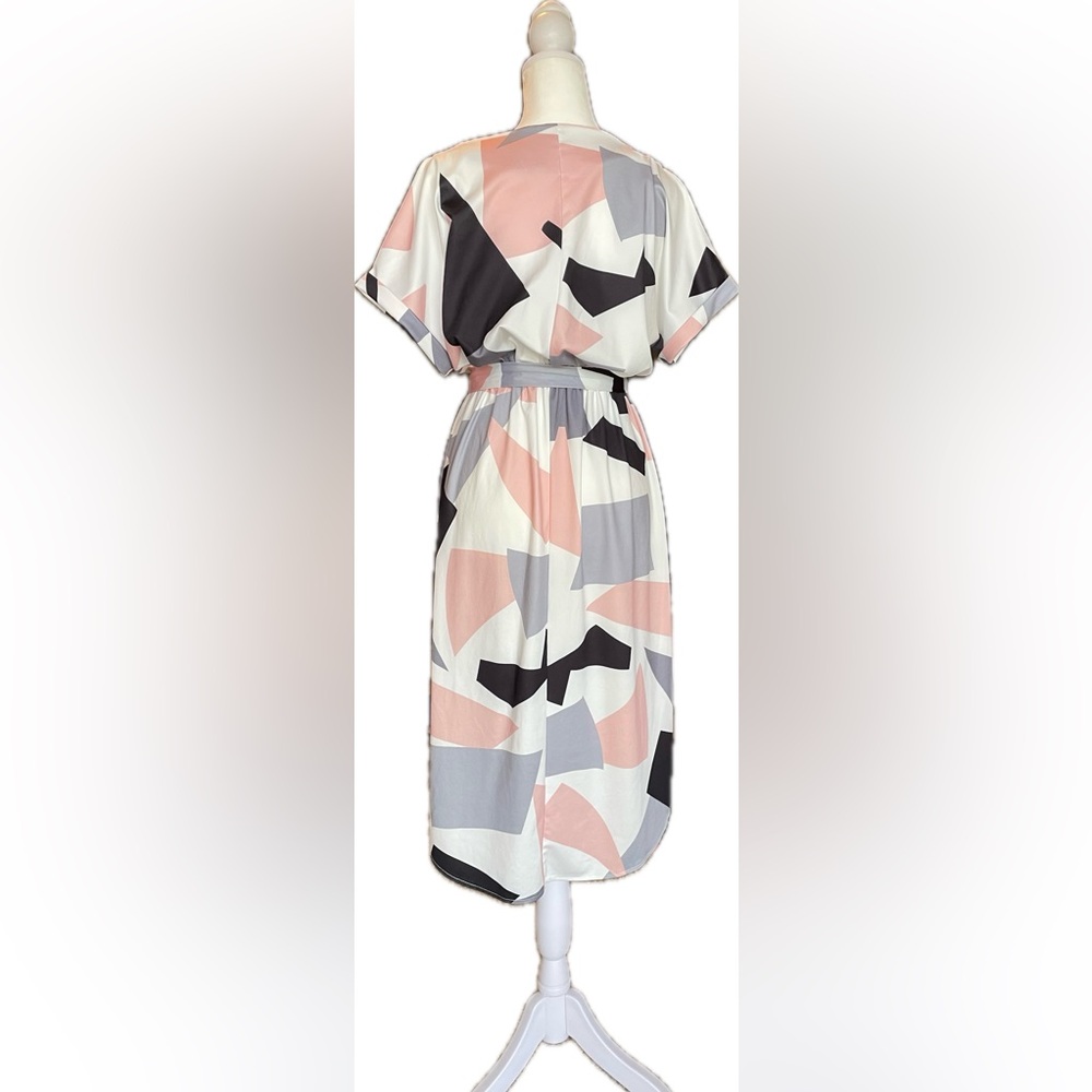 Abstract Patterned Midi Dress - Picture 4 of 5